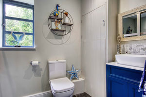 Utility/WC- click for photo gallery